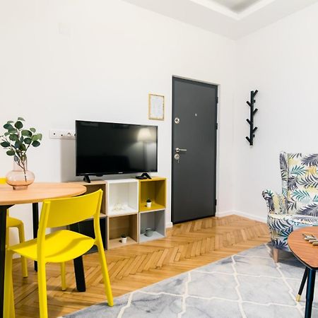 Heart Of The City - Cozy Apartments In Prime Location بوخارست المظهر الخارجي الصورة