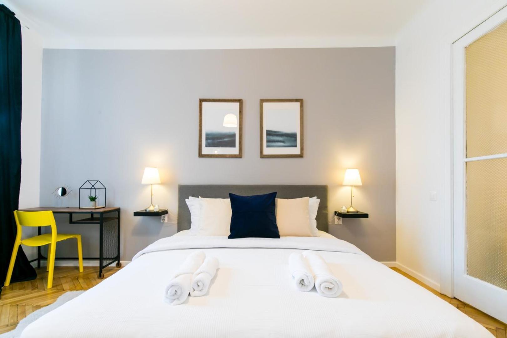 Heart Of The City - Cozy Apartments In Prime Location بوخارست الغرفة الصورة