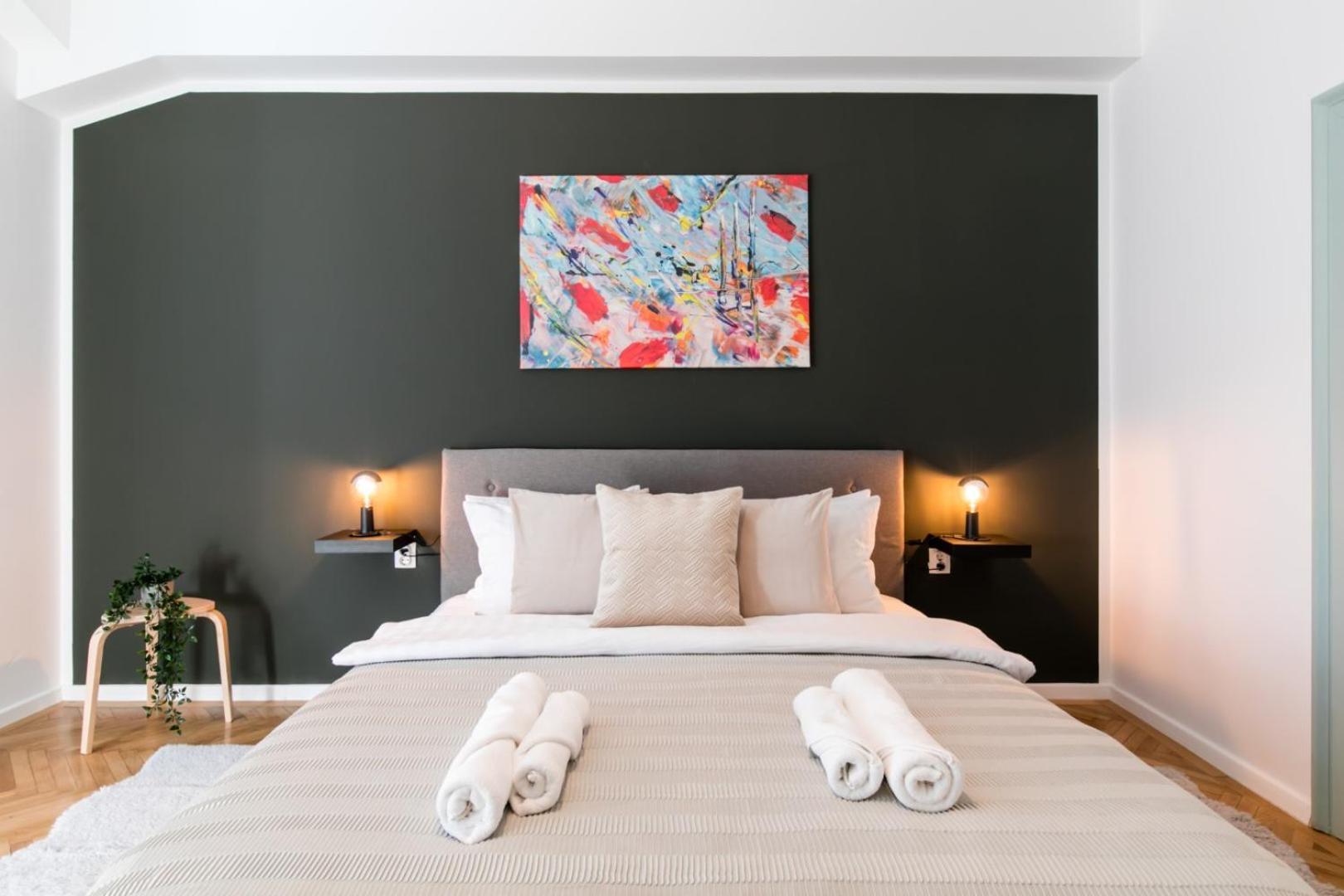 Heart Of The City - Cozy Apartments In Prime Location بوخارست الغرفة الصورة